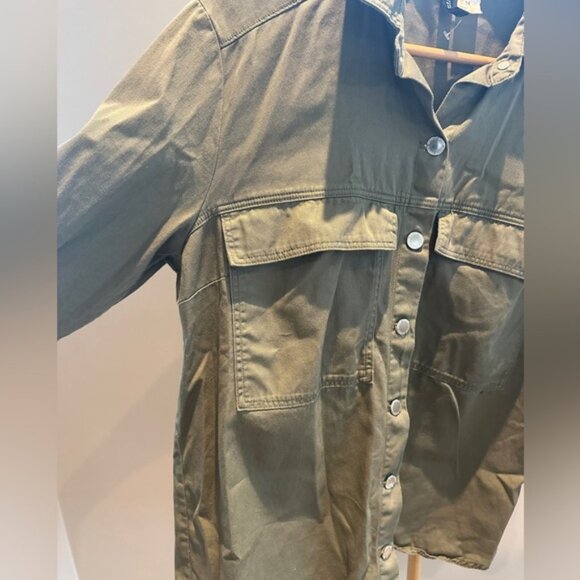 Divided by H&M Olive Green Shacket Shirt Jacket Lightweight – Size Medium - Picture 3 of 6